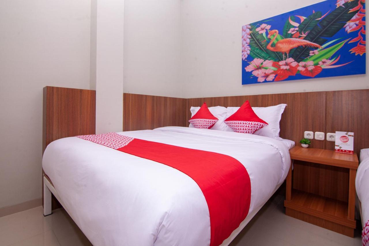 Oyo 2816 Privato Suite Kembaran Экстерьер фото